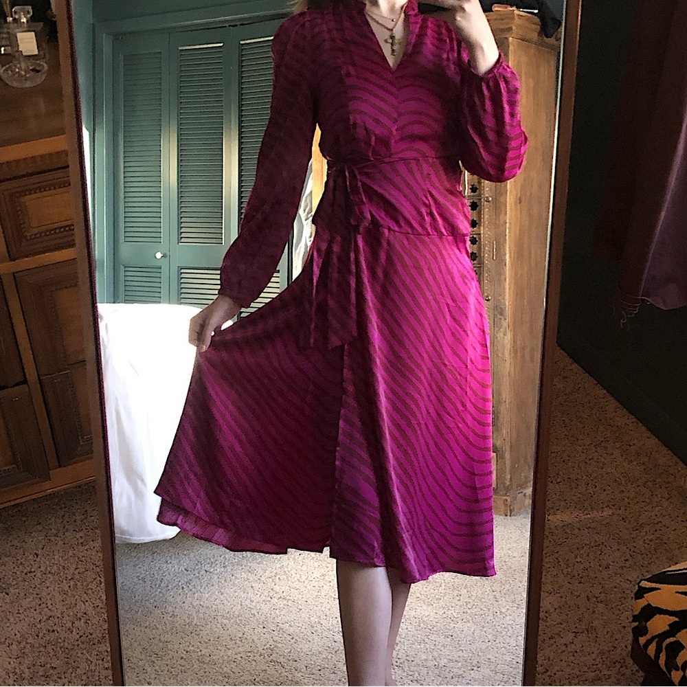 Berry midi dress tie waist drop waist